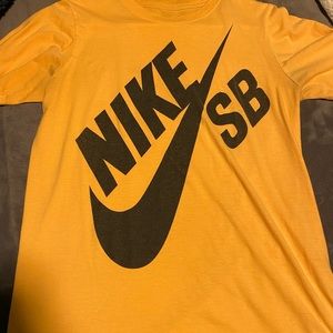 Nike SB shirt